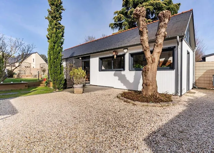 Le Chalet Des Fanieres